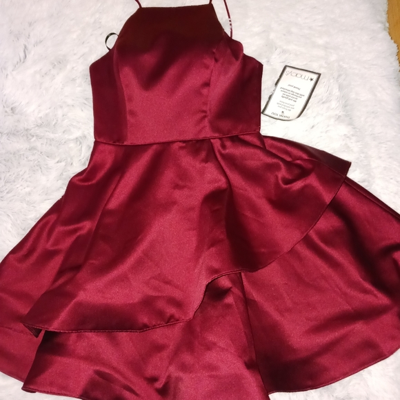 VALENTINES day, Prom or formal dress size 2 by Betsy & Adam - Picture 4 of 7